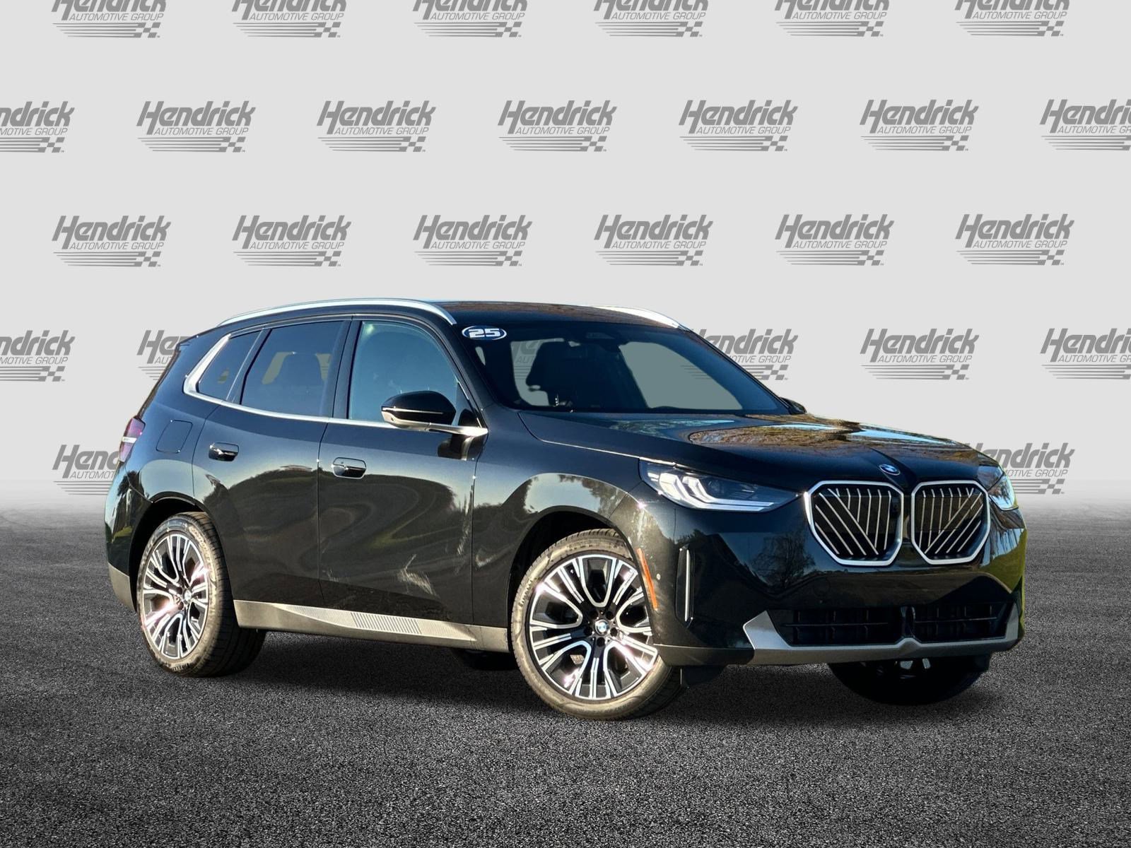 Used 2025 BMW X3 xDrive30i w/ Premium Package image 2