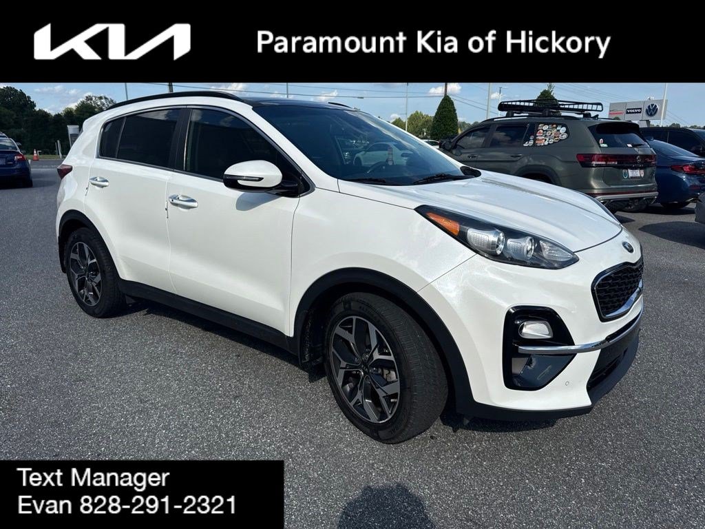 Used 2022 Kia Sportage EX w/ EX Technology Package FWD image 3