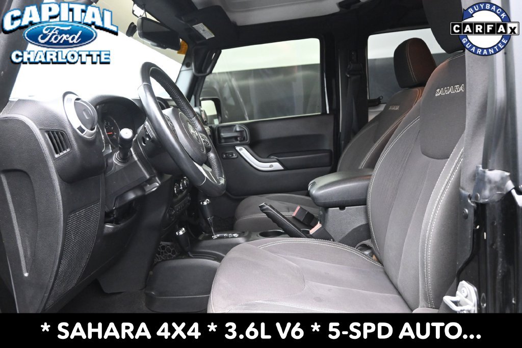 Used 2017 Jeep Wrangler Sahara w/ Connectivity Group AWD/4WD image 9