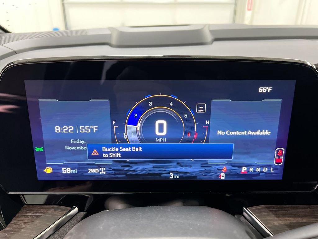 Used 2025 Chevrolet Suburban LT image 11