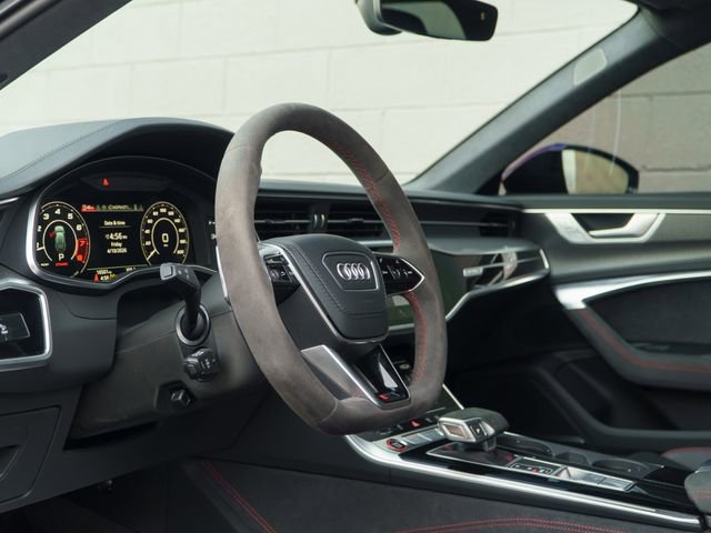 Certified 2025 Audi RS 6 performance AWD/4WD image 4