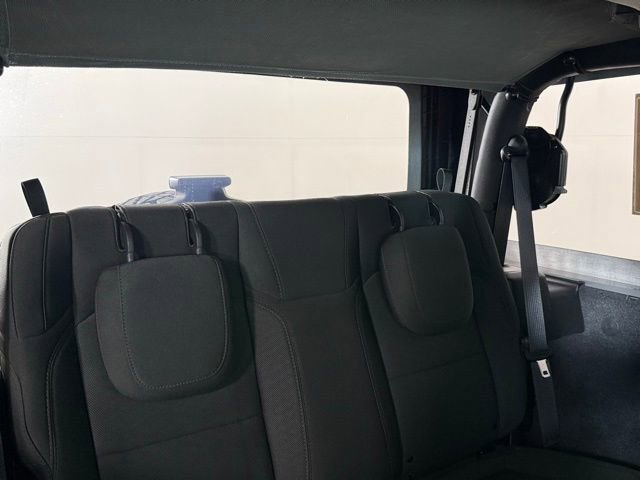 Used 2022 Jeep Wrangler Sport S image 24