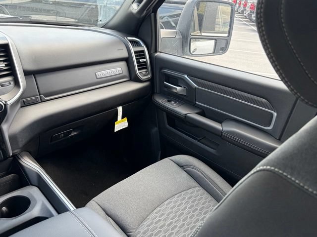 New 2026 RAM 2500 Big Horn AWD/4WD image 33