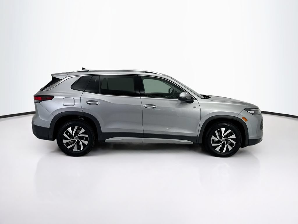 New 2026 Volkswagen Tiguan S FWD image 4