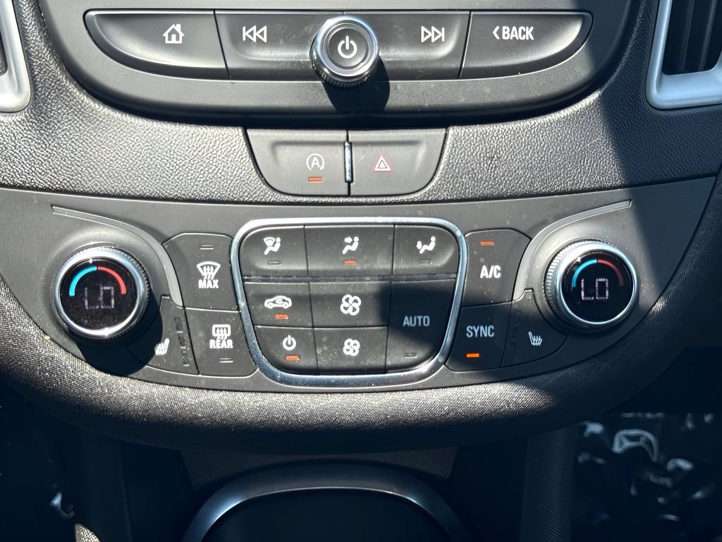 Used 2024 Chevrolet Malibu LT FWD image 10