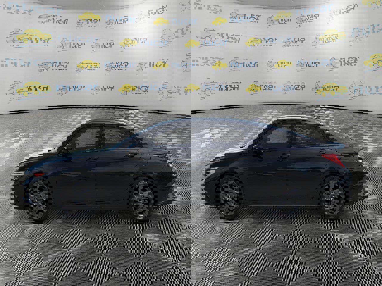 New 2026 Hyundai Elantra Sport image 3