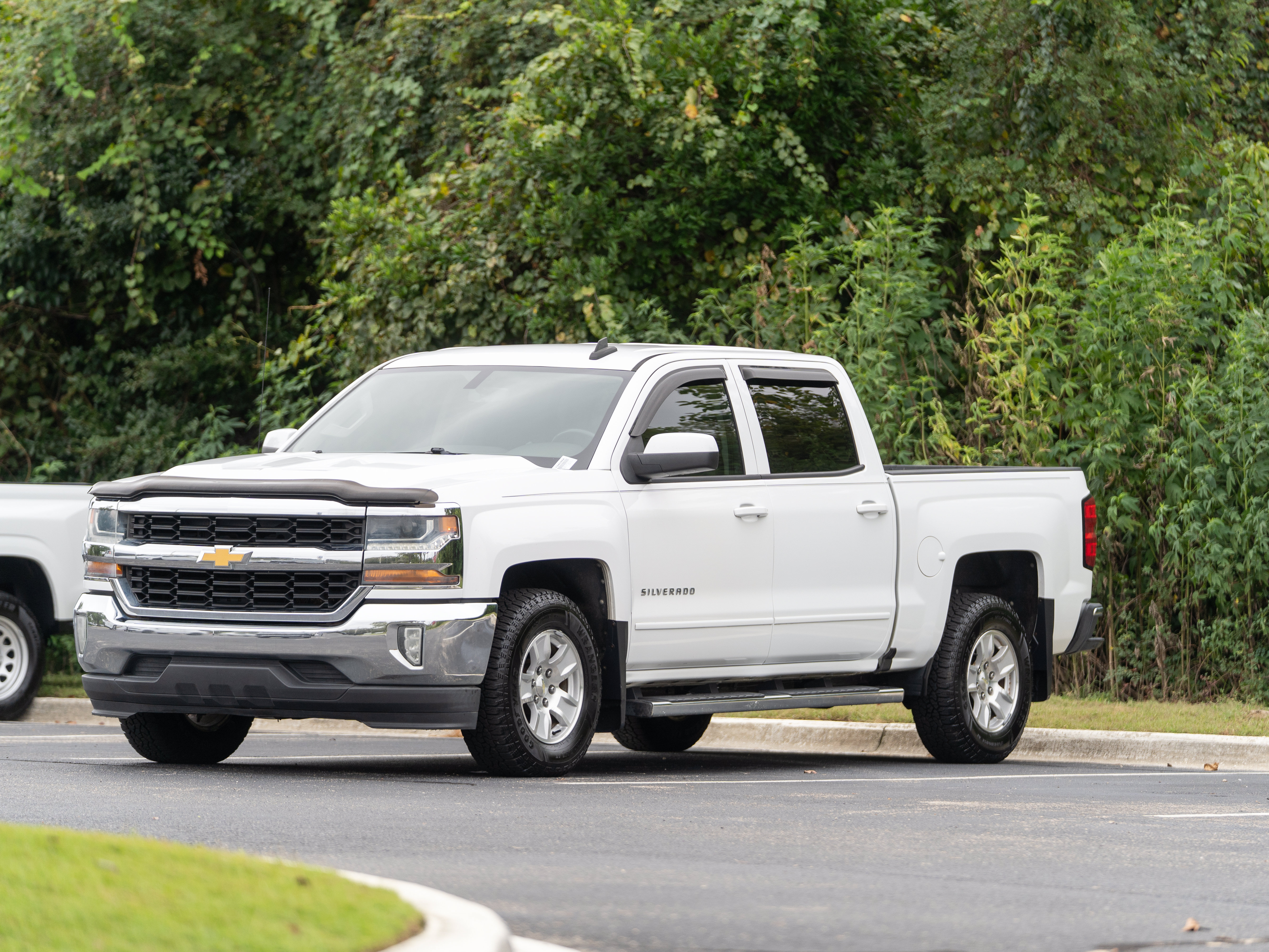 Used 2017 Chevrolet Silverado 1500 LT w/ All Star Edition RWD image 34