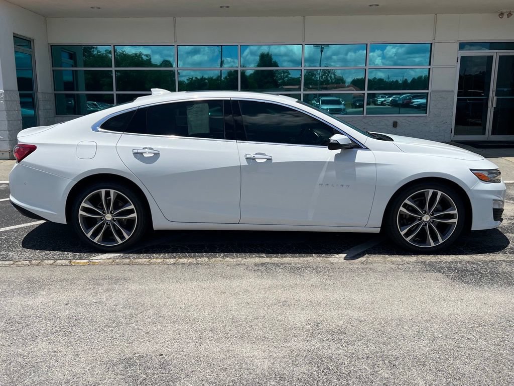 Used 2022 Chevrolet Malibu Premier FWD video 3