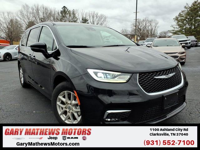 Used 2024 Chrysler Pacifica Touring-L video 1