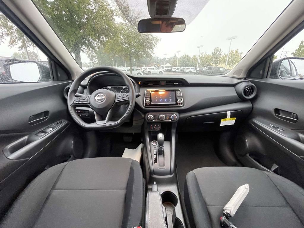 Used 2025 Nissan Kicks Play S image 15