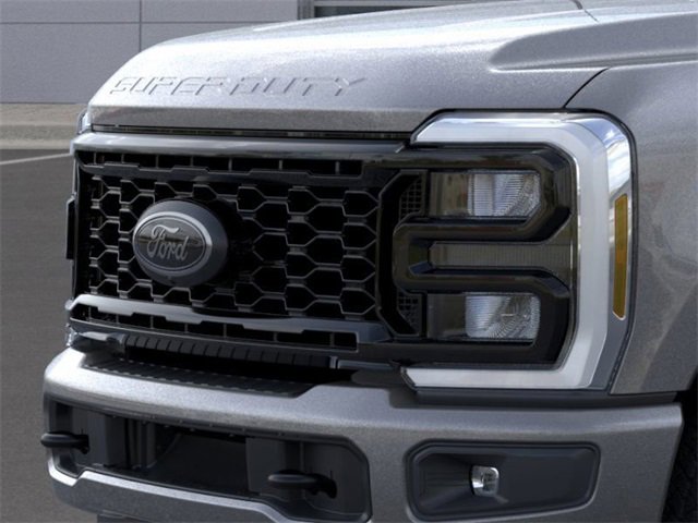 New 2026 Ford F250 Lariat w/ Black Appearance Package image 17