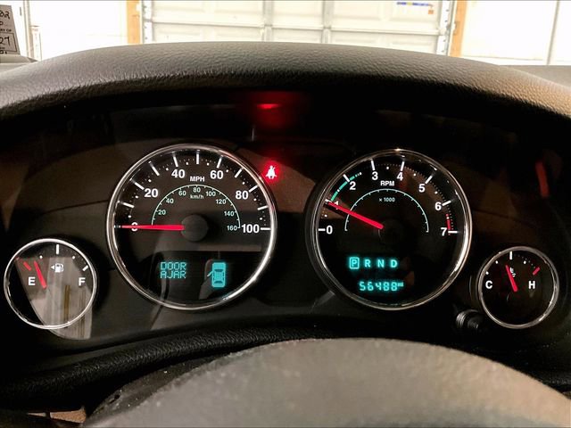 Used 2016 Jeep Wrangler Unlimited Rubicon w/ Connectivity Group AWD/4WD image 19