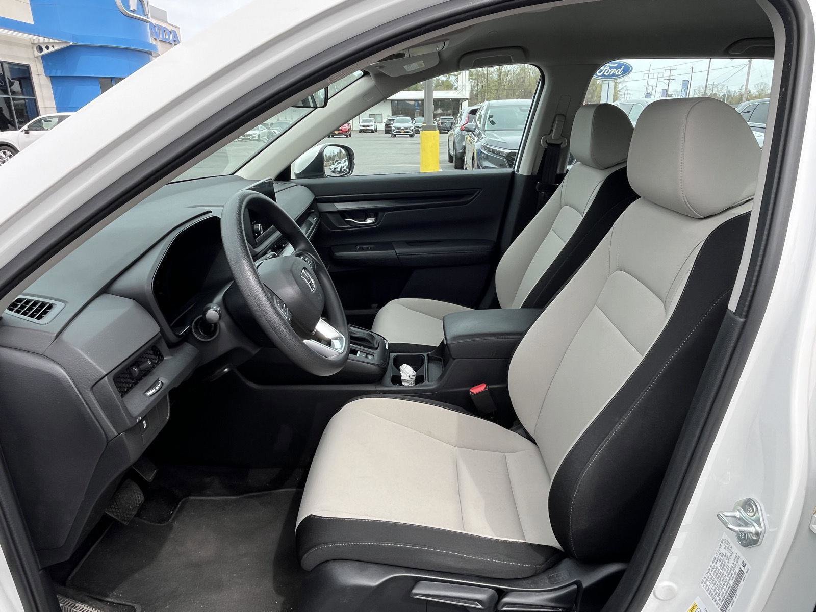Used 2024 Honda CR-V LX image 13