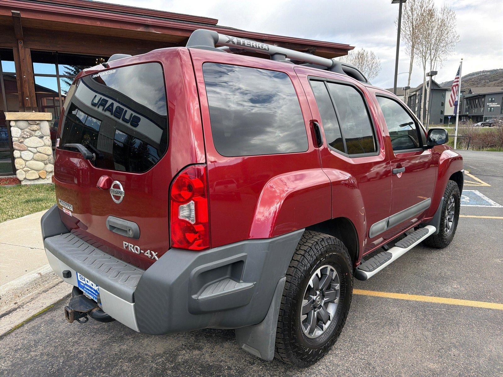 Used 2015 Nissan Xterra PRO-4X w/ Pro-4x Leather Package AWD/4WD image 10