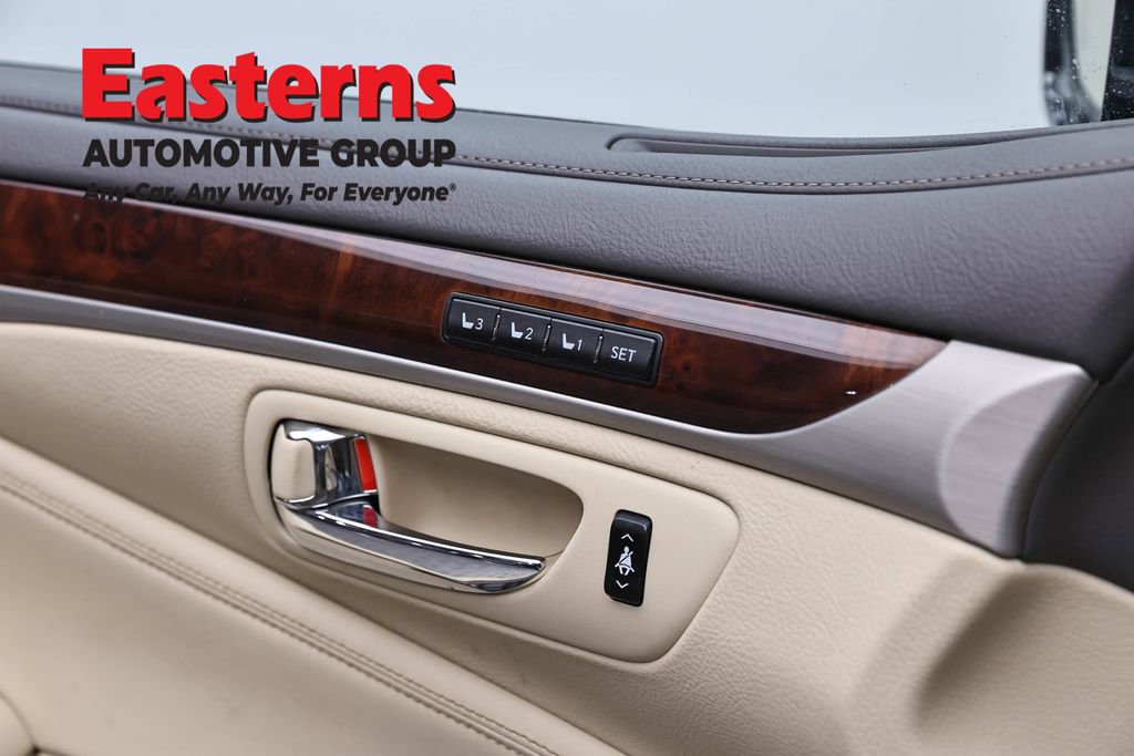 Used 2014 Lexus LS 460 AWD w/ Comfort Package image 22