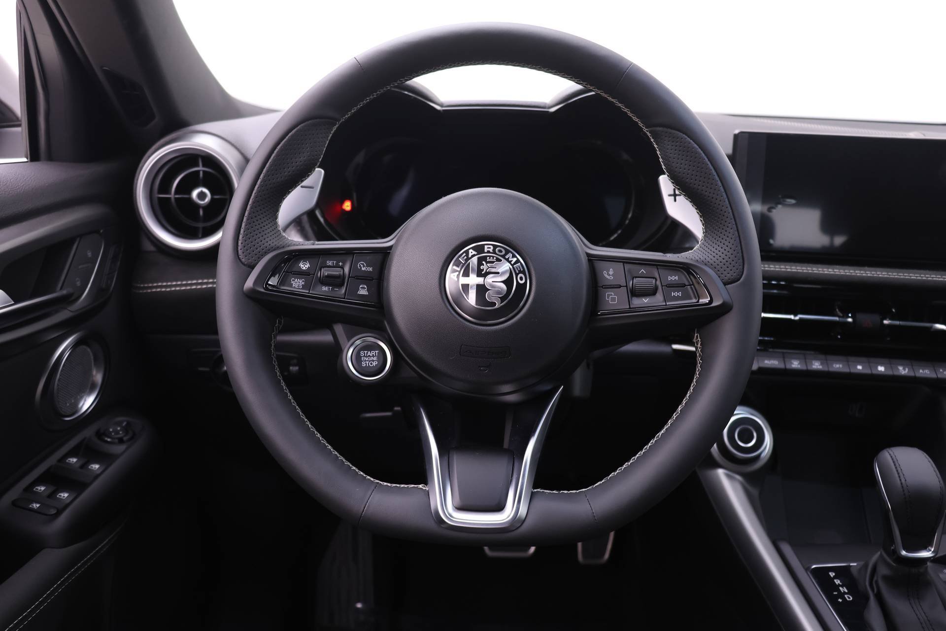 New 2026 Alfa Romeo Tonale w/ Active Assist Package AWD/4WD image 14