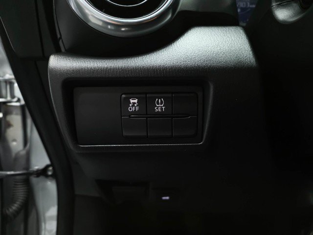 Used 2017 FIAT 124 Spider Classica RWD image 26