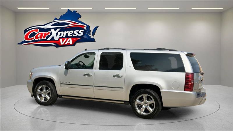 Used 2014 Chevrolet Suburban LTZ RWD image 16