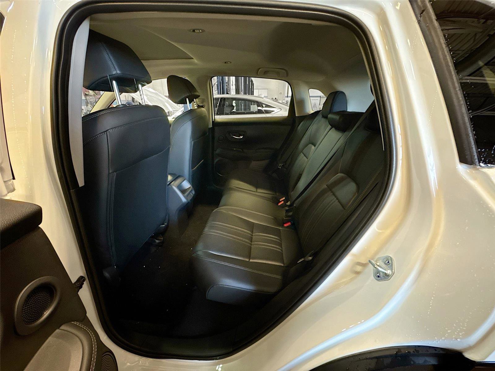 New 2027 Honda HR-V EX-L image 11