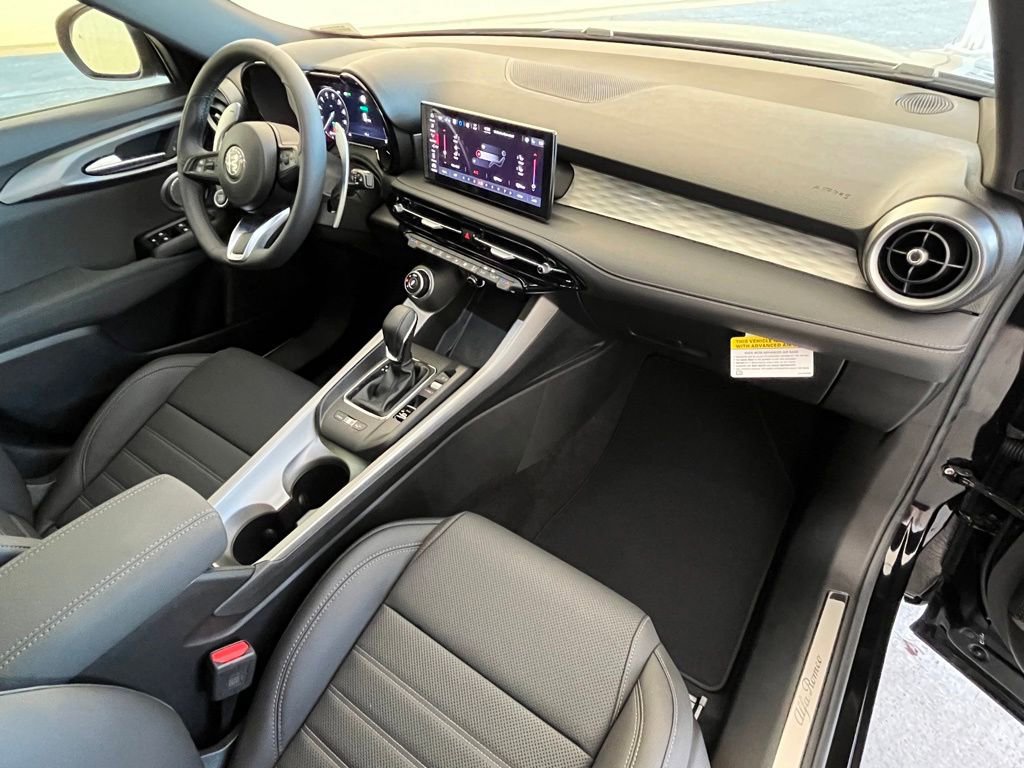 New 2024 Alfa Romeo Tonale Veloce image 31