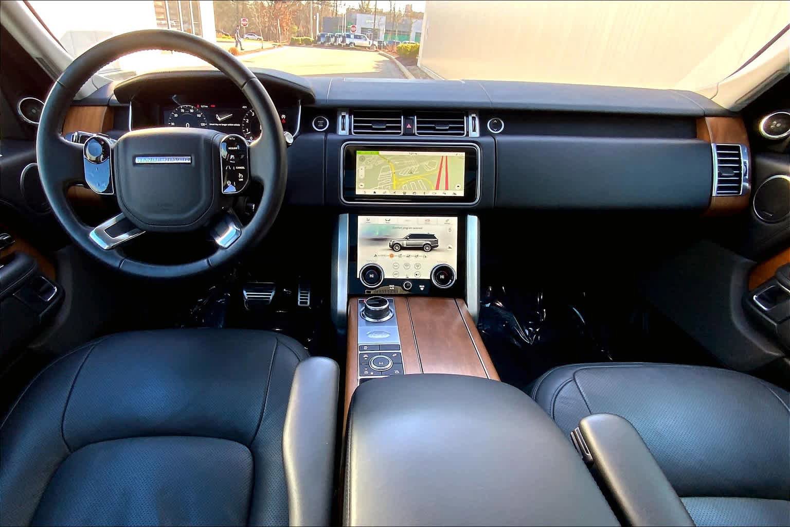 Used 2022 Land Rover Range Rover Westminster Edition image 15