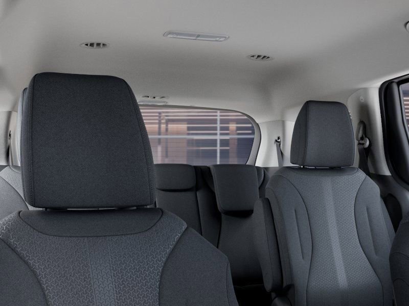 Used 2026 Kia Carnival LX FWD image 27