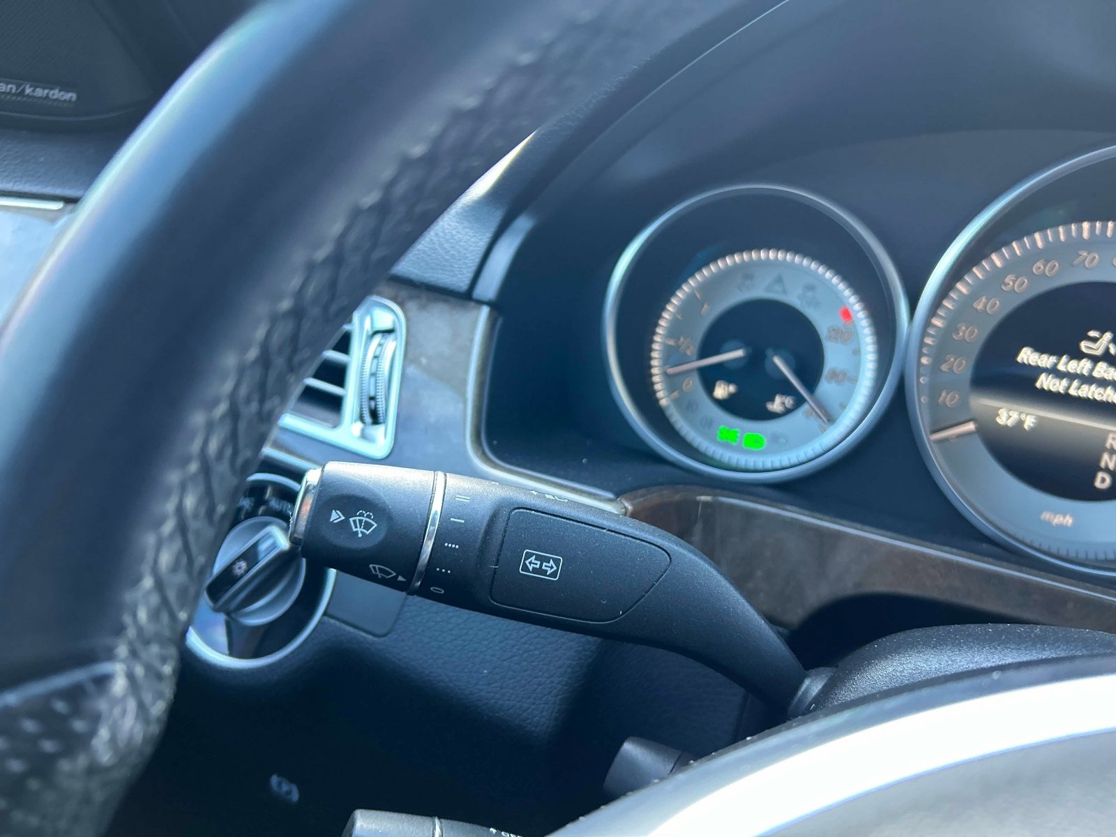 Used 2014 Mercedes-Benz E 350 4MATIC Sedan image 27