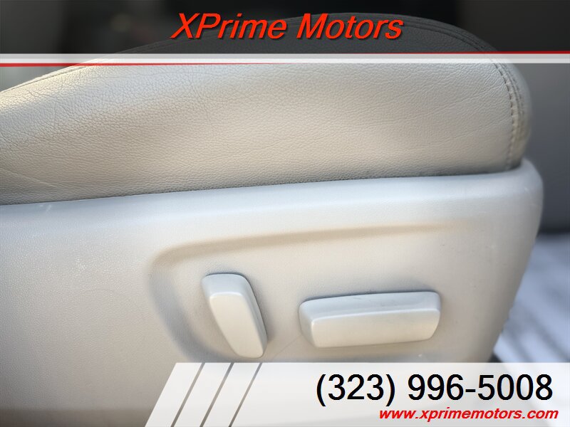 Used 2015 Toyota Sienna XLE w/ XLE Navigation Package FWD image 36
