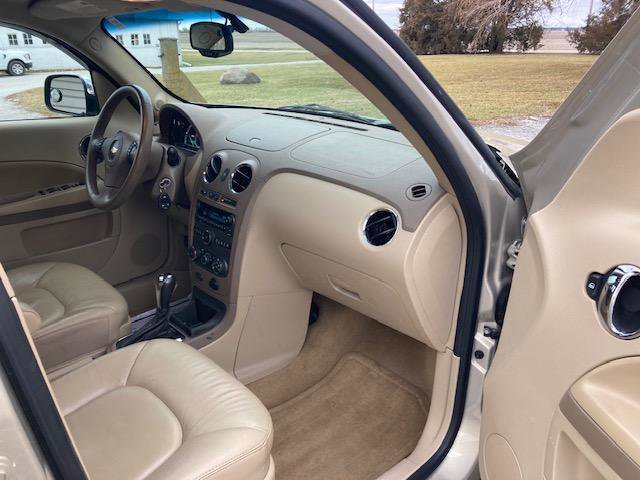 Used 2009 Chevrolet HHR LT w/ LT Preferred Equipment Group image 36