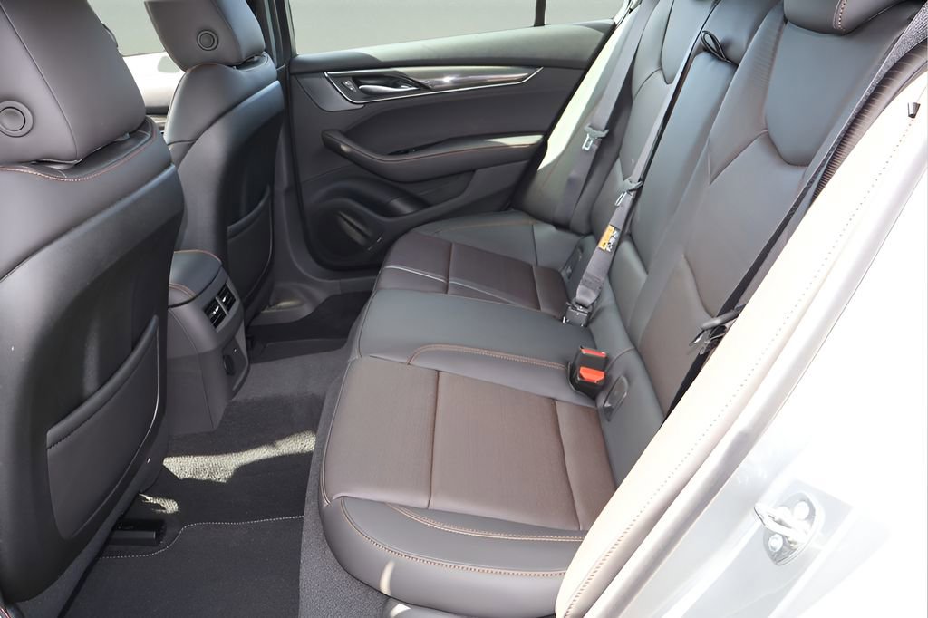 New 2026 Cadillac CT5 V w/ Technology Package AWD/4WD image 17