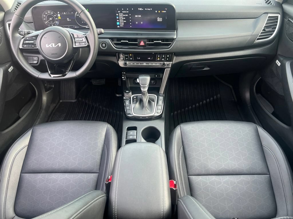 Certified 2024 Kia Seltos SX w/ SX Sunroof Package AWD/4WD image 19