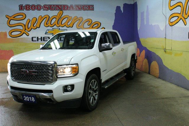 Used 2018 GMC Canyon Denali image 2
