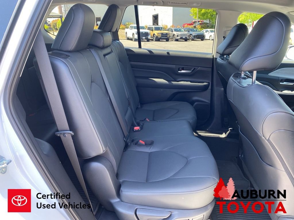 Certified 2025 Toyota Grand Highlander AWD image 18