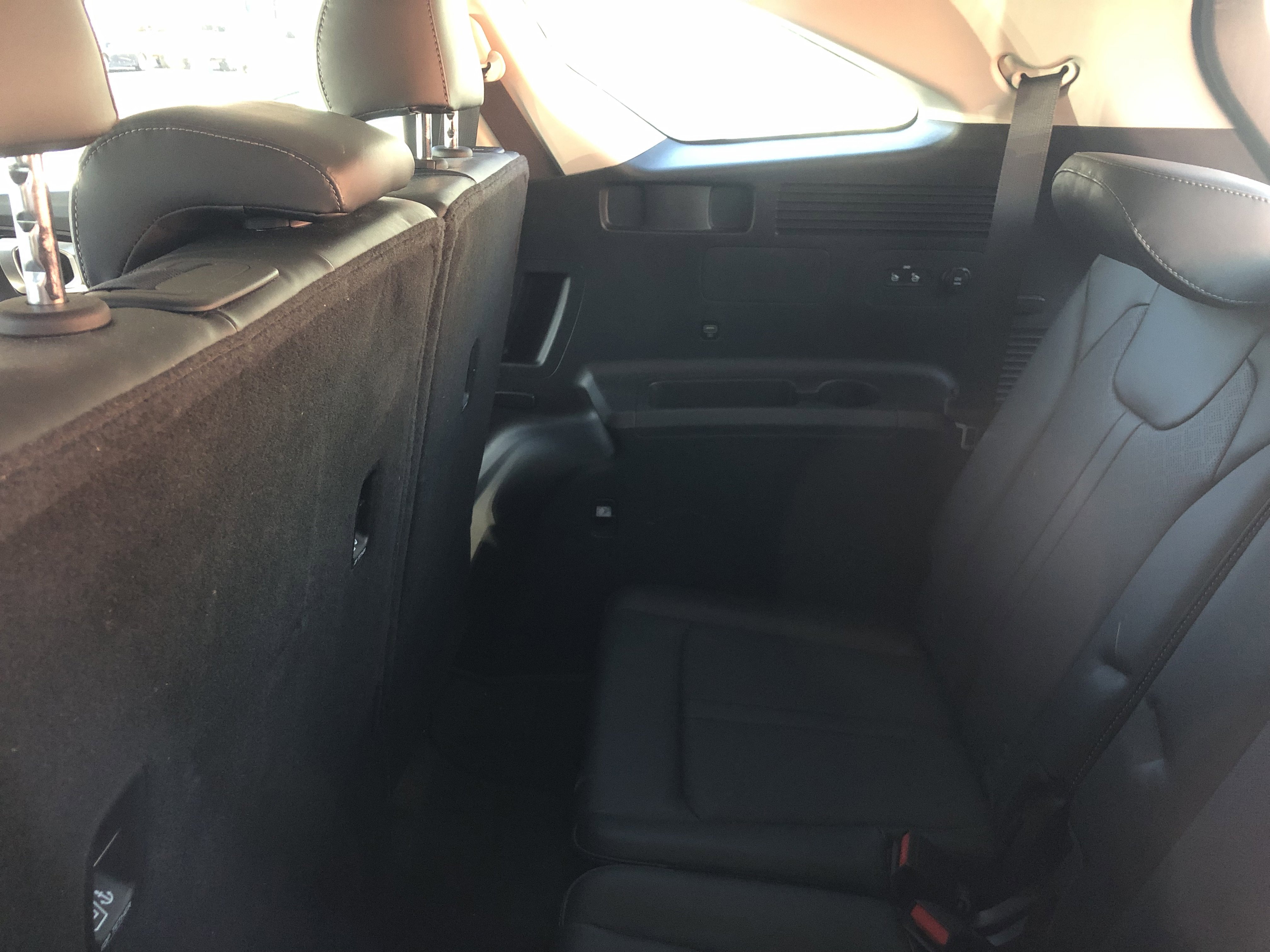 Used 2022 Kia Sorento S w/ Panoramic Sunroof Package image 9