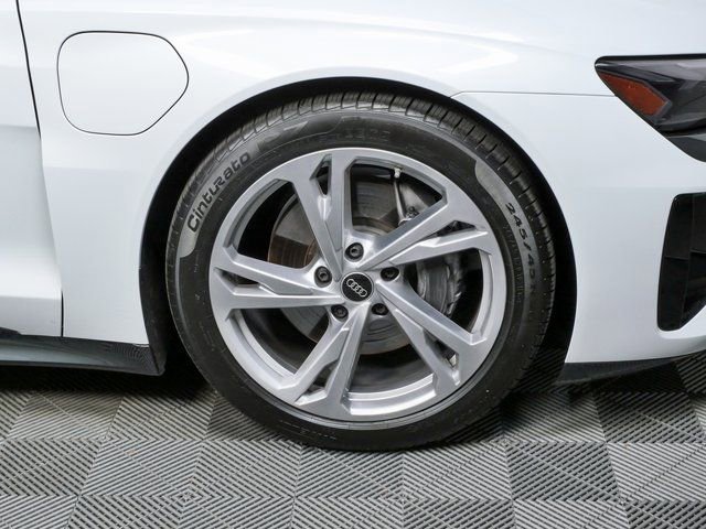 Used 2023 Audi e-tron GT Premium Plus image 36
