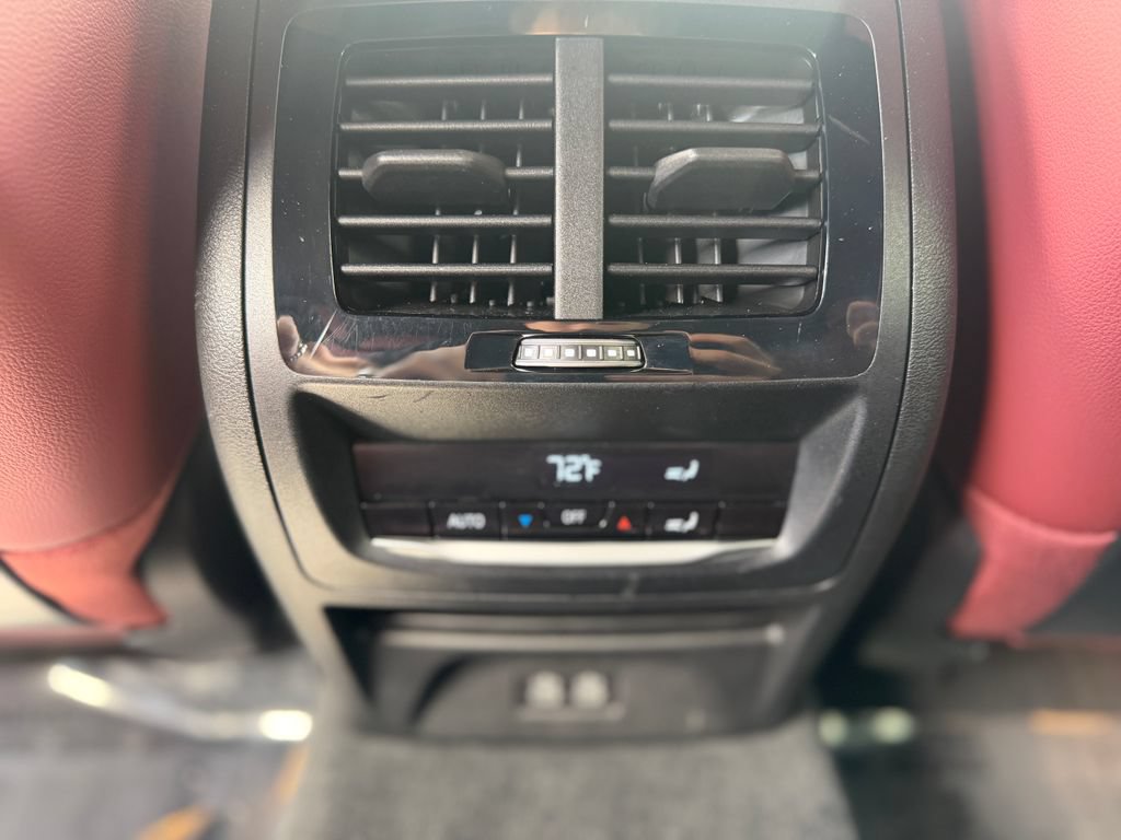 Used 2024 BMW X4 M40i AWD/4WD image 19