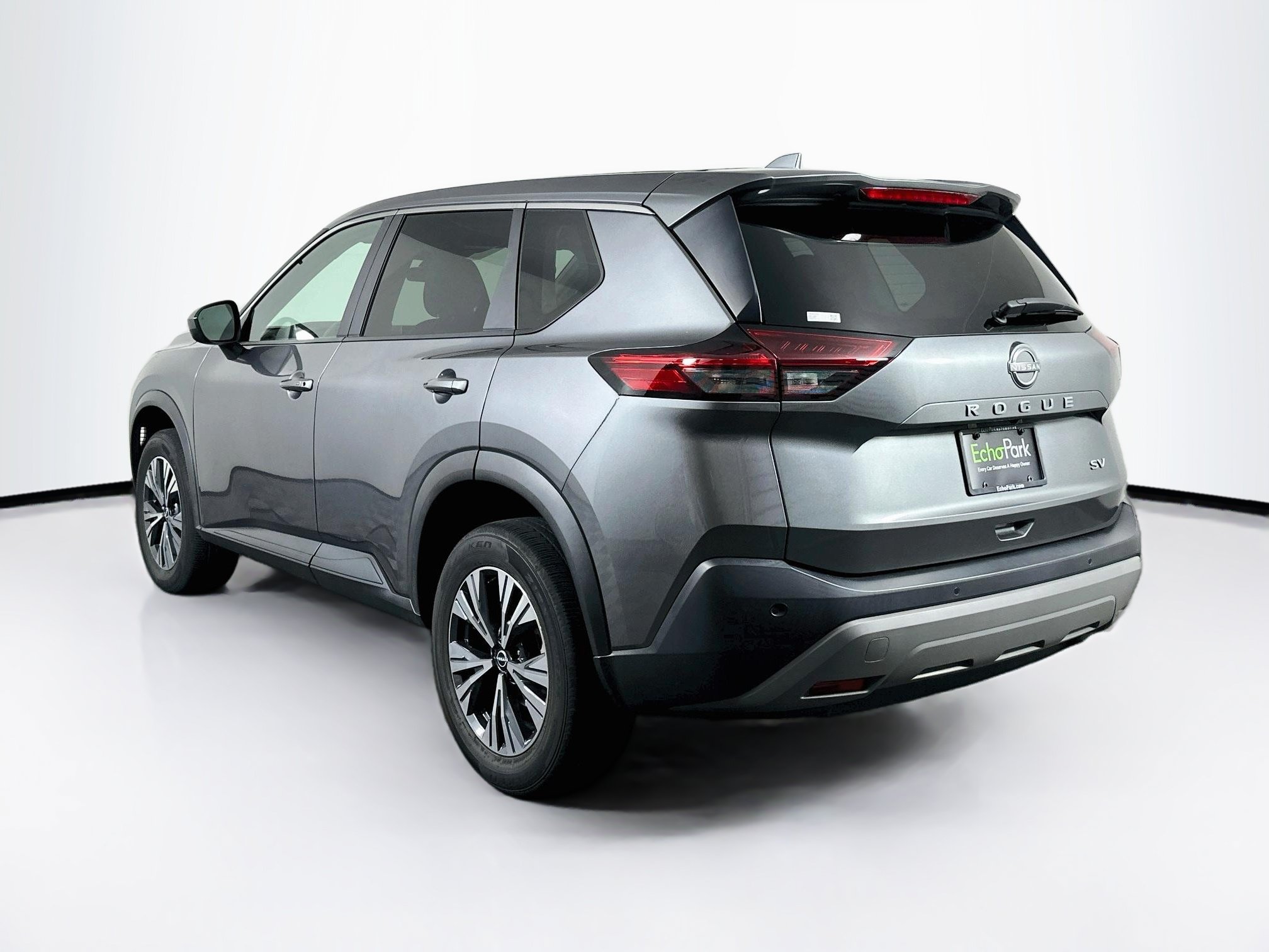 Used 2023 Nissan Rogue SV FWD image 5