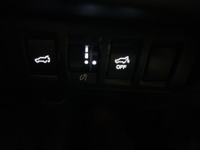 Used 2023 Subaru Outback Onyx Edition image 45