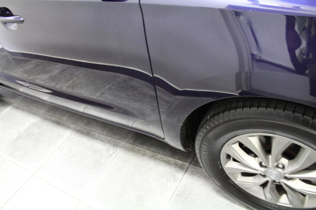 Used 2019 Kia Sedona LX image 37