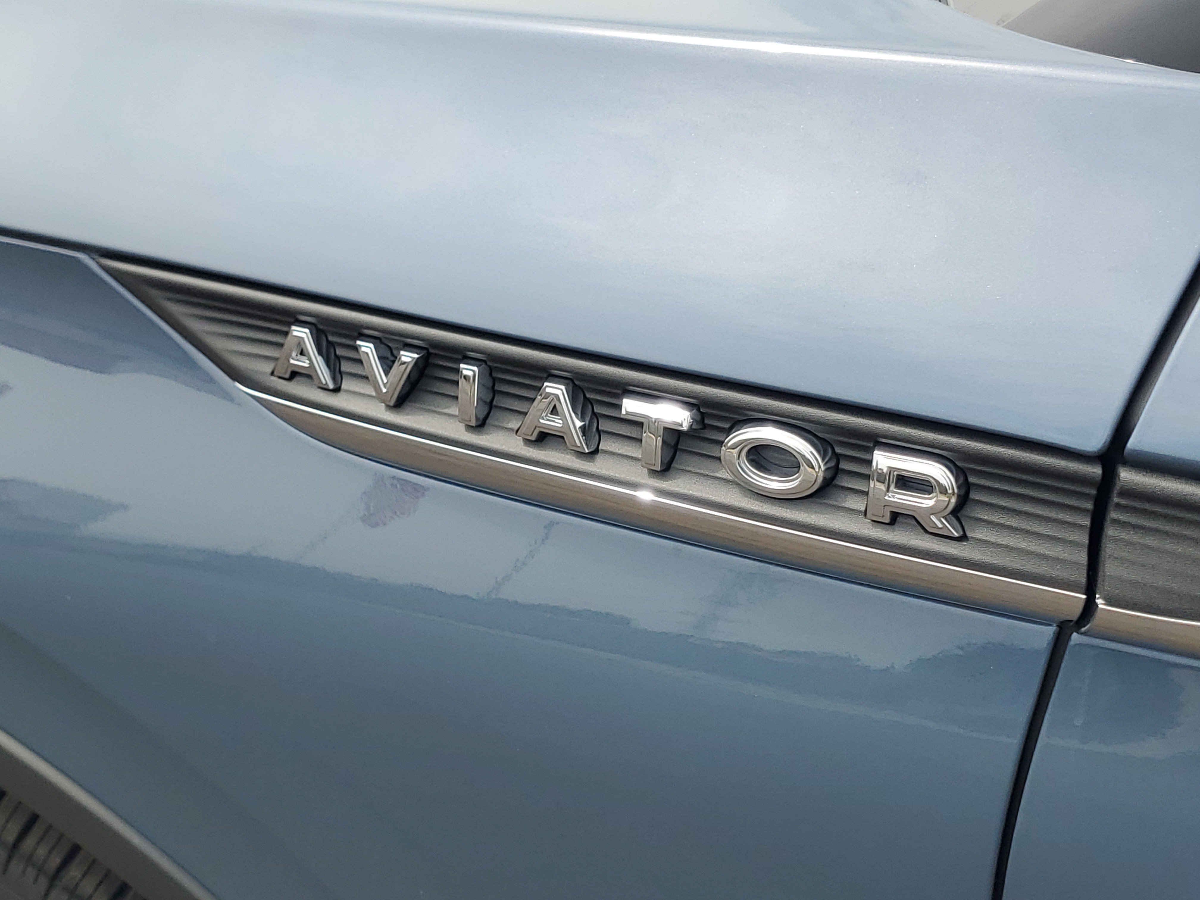 New 2026 Lincoln Aviator AWD image 7