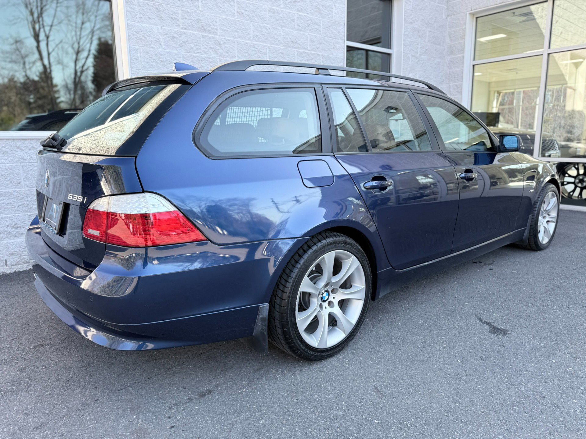 Used 2009 BMW 535i xDrive Wagon image 29