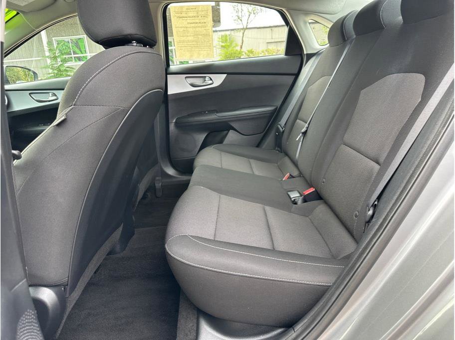 Used 2024 Kia Forte LXS image 13