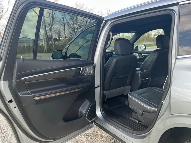 Used 2025 Buick Enclave Avenir w/ Super Cruise Package image 15