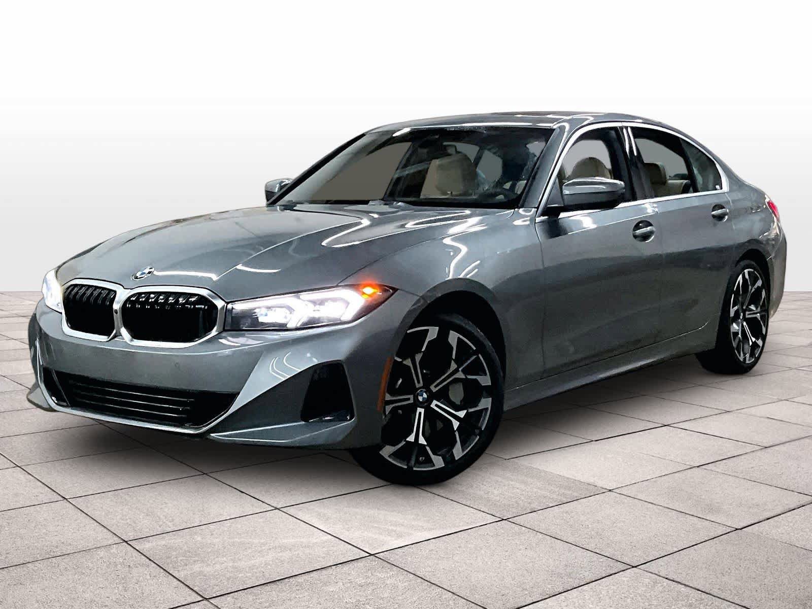 Used 2025 BMW 330i Sedan w/ Premium Package RWD image 1
