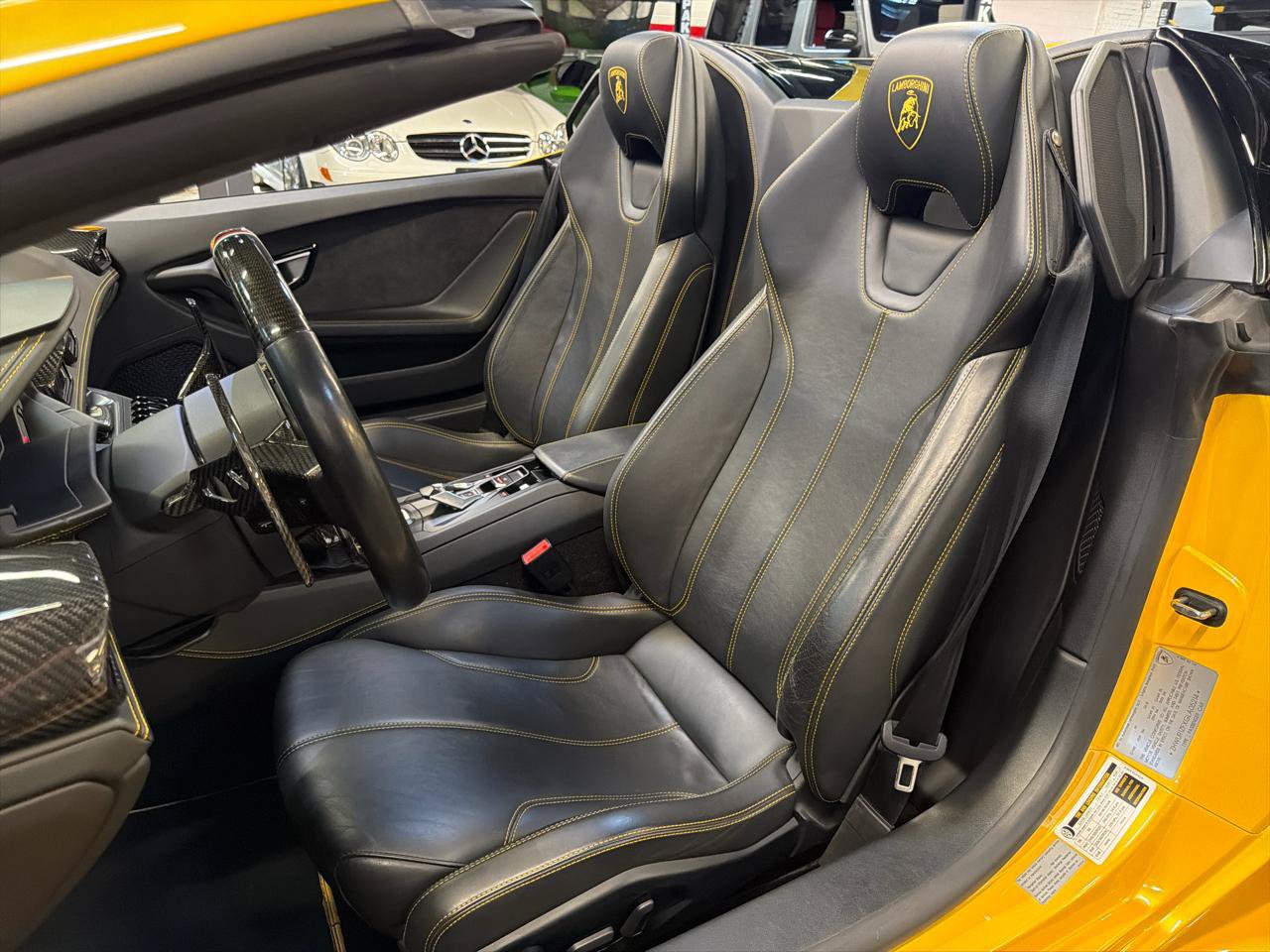 Used 2016 Lamborghini Huracan LP 610-4 AWD/4WD image 22