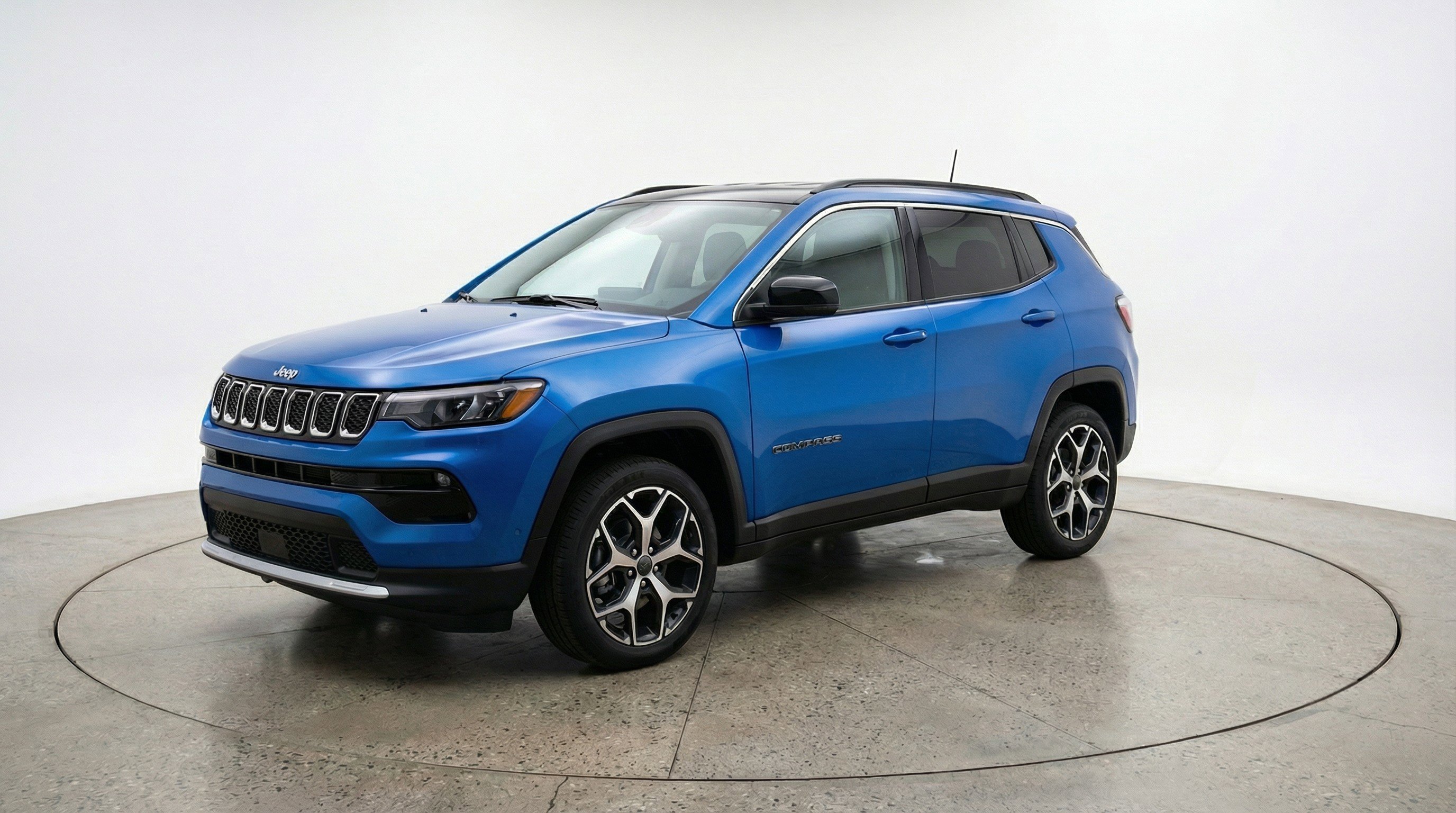 Used 2025 Jeep Compass Limited image 3