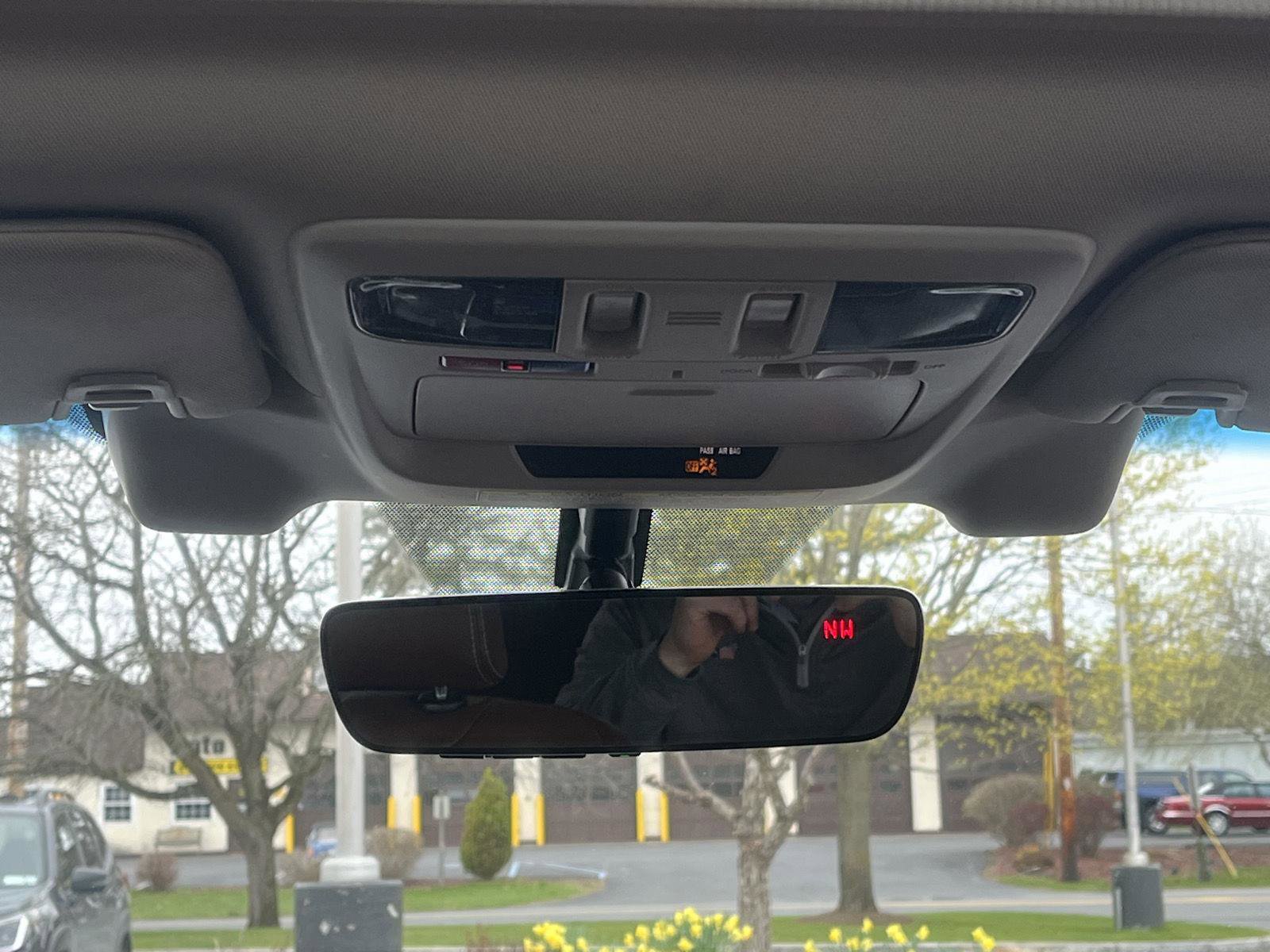 Used 2018 Subaru Outback 2.5i Touring AWD/4WD image 21