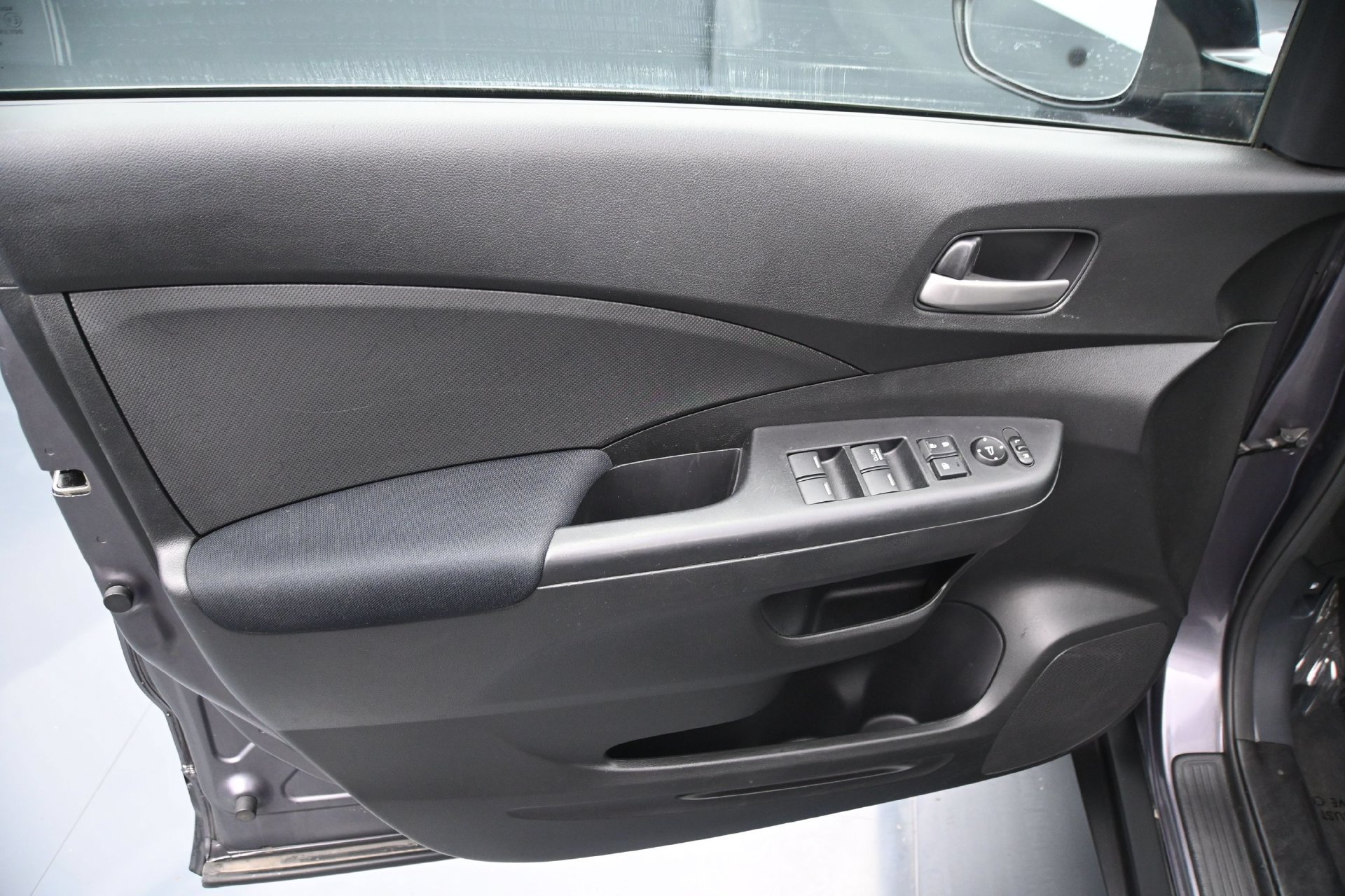 Used 2016 Honda CR-V LX image 17