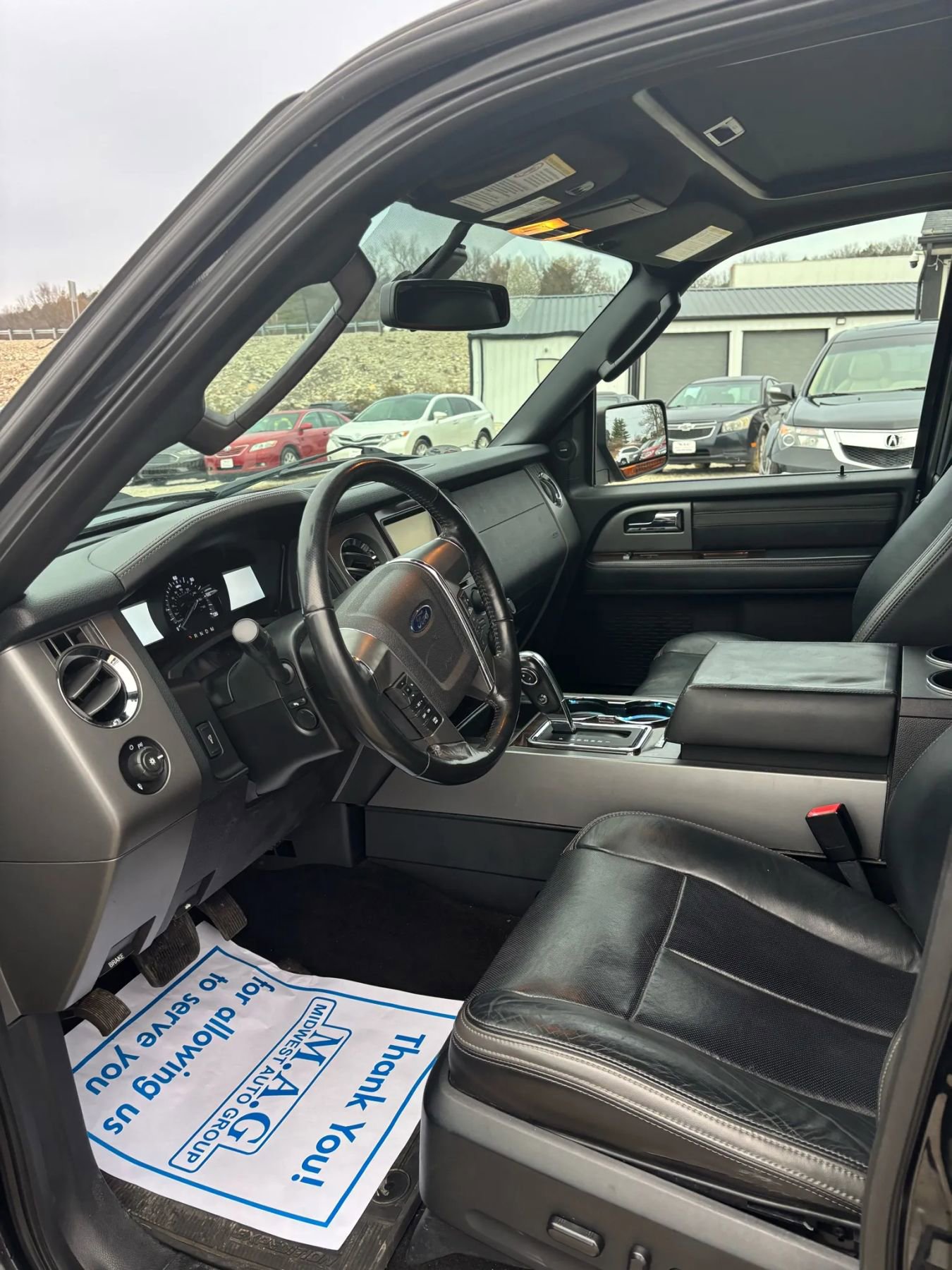 Used 2015 Ford Expedition Platinum image 10