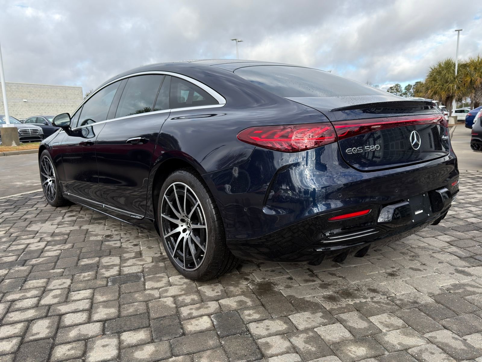 Used 2022 Mercedes-Benz EQS 580 580 image 11